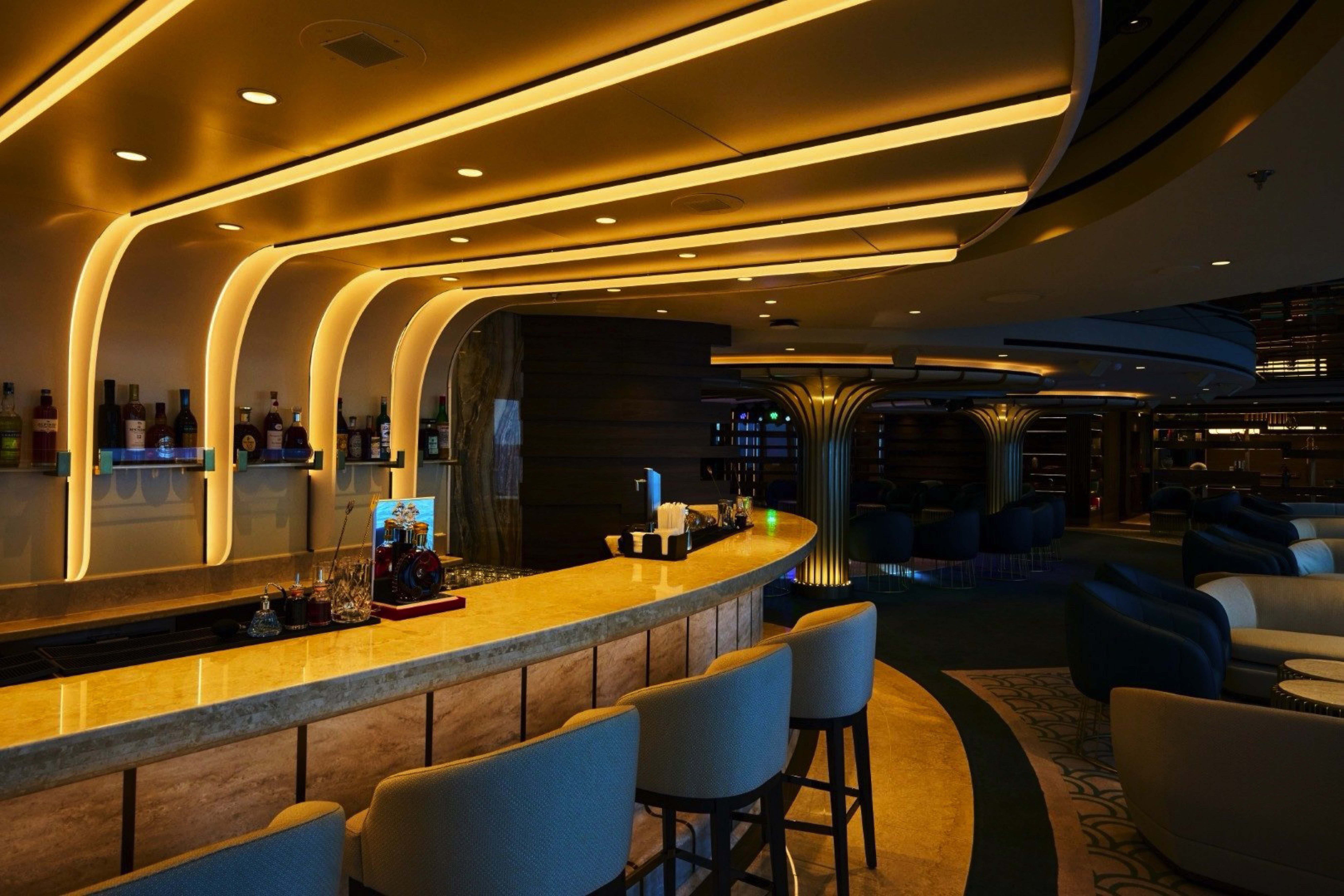 EXPLORA I - Astern Lounge